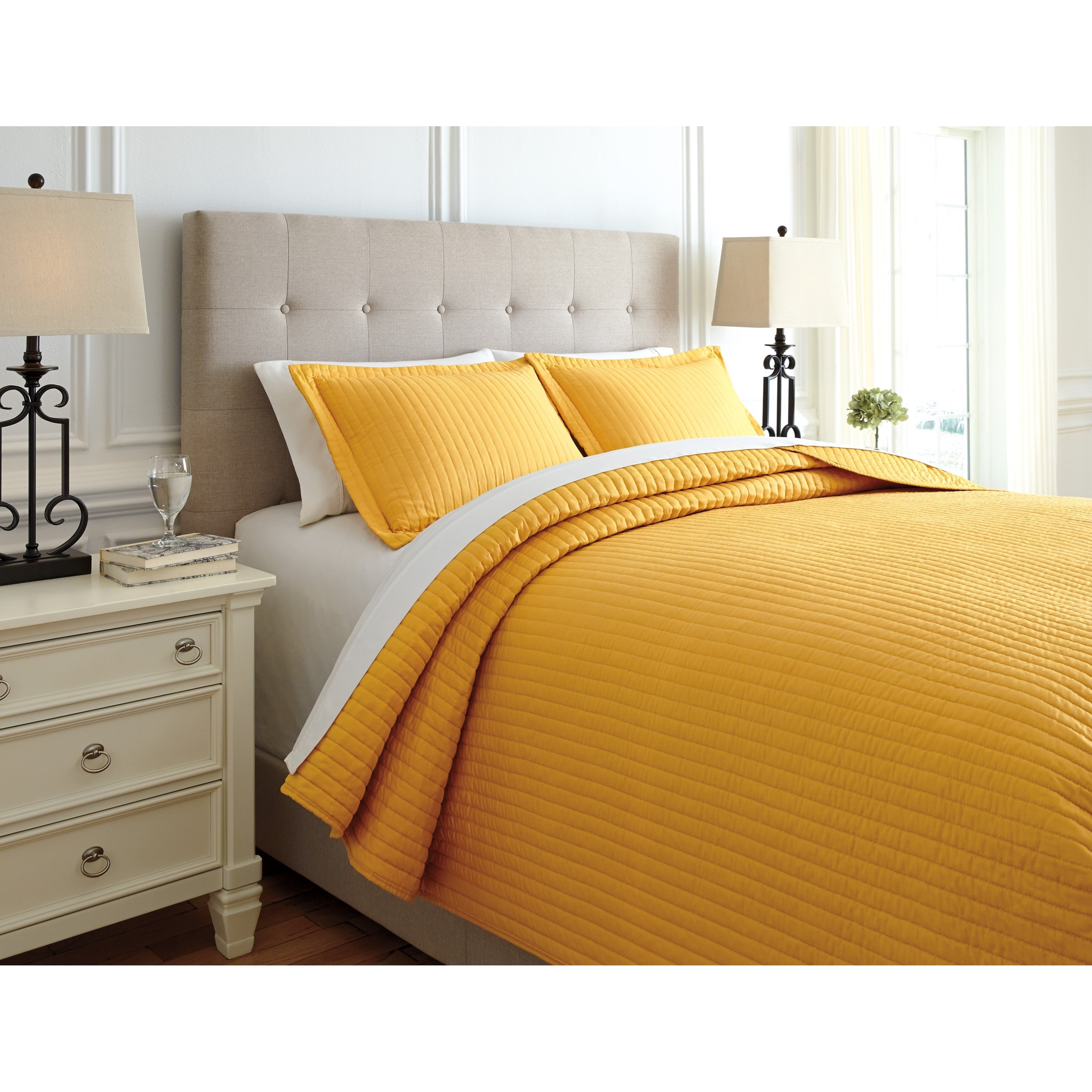 Signature Design By Ashley Bedding Sets Q492003k King Raleda Ochre