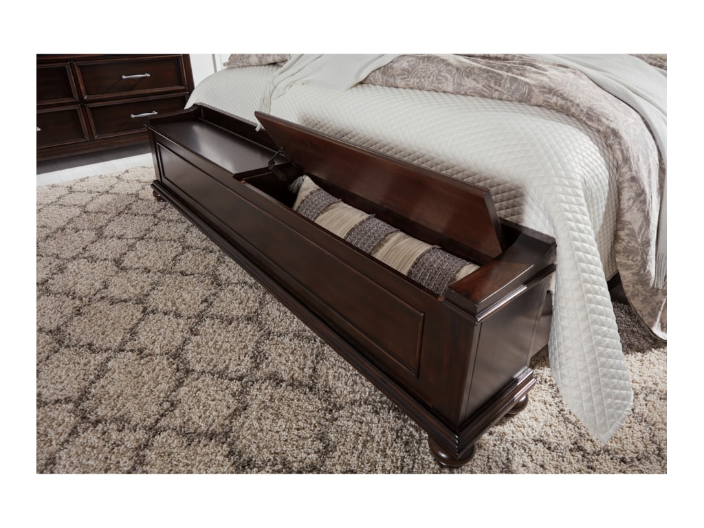 Brynhurst King Upholstered Bed with Storage Bench Brynhurst King Upholstered Bed with Storage Bench