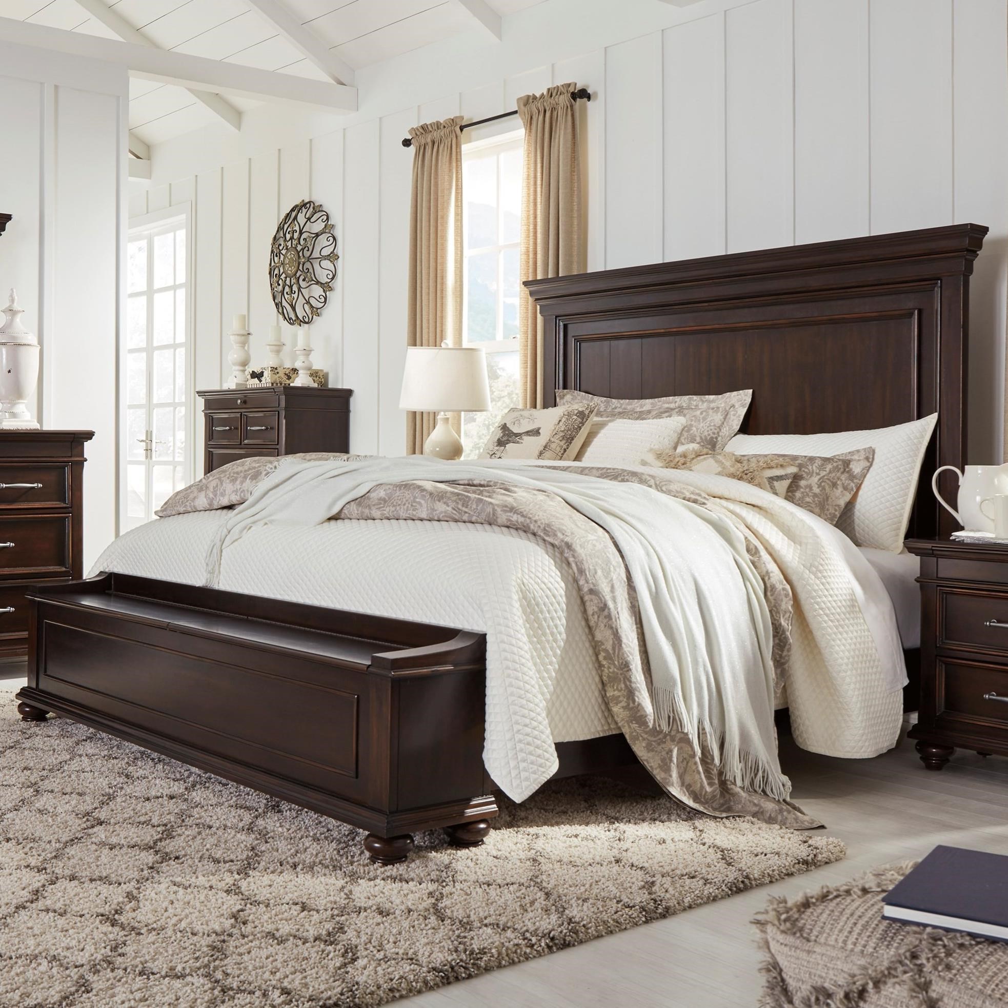 Ashley Signature Design Brynhurst Traditional Queen Panel Bed With