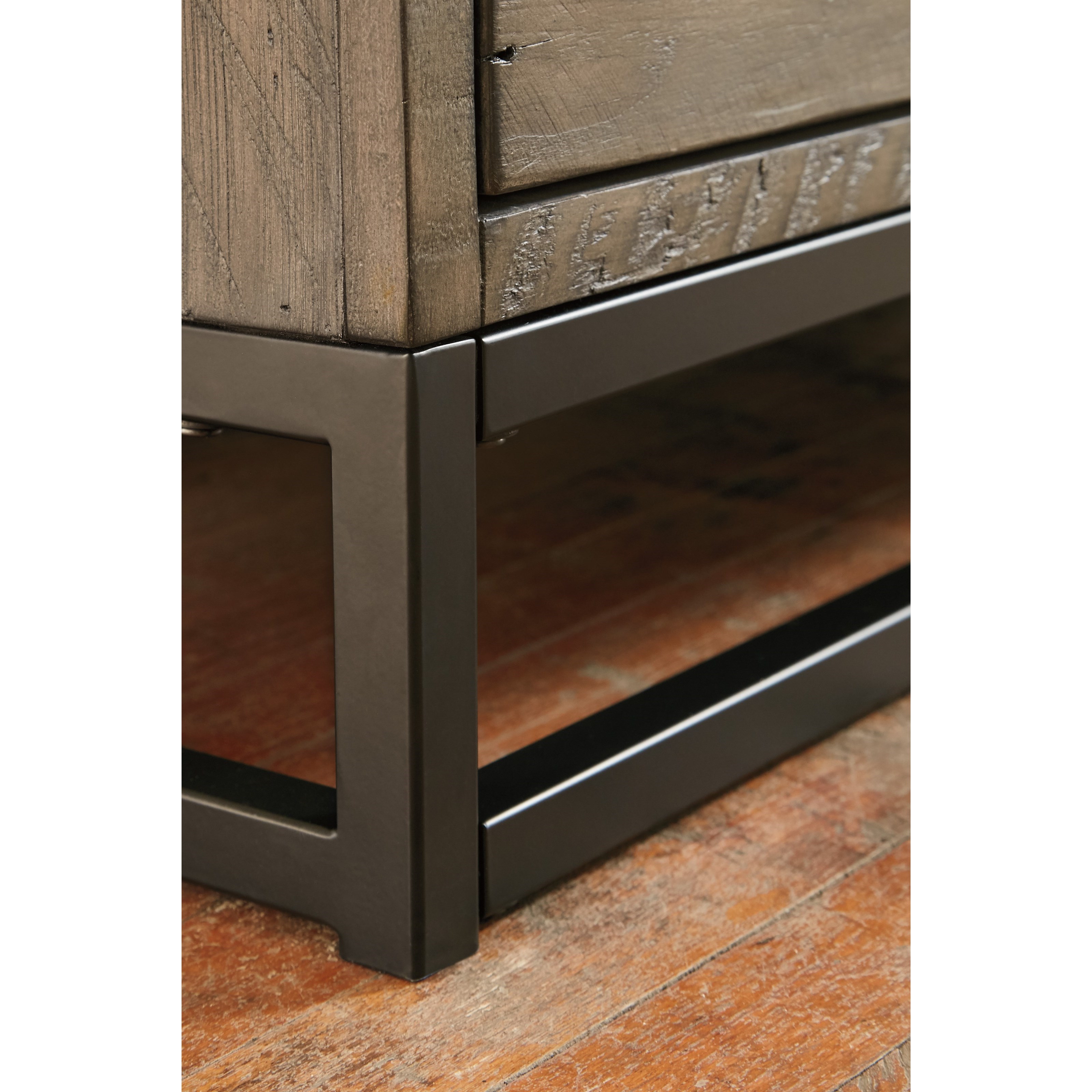 Signature Design By Ashley Cazentine 5 Drawer Chest Abode Drawer Chests