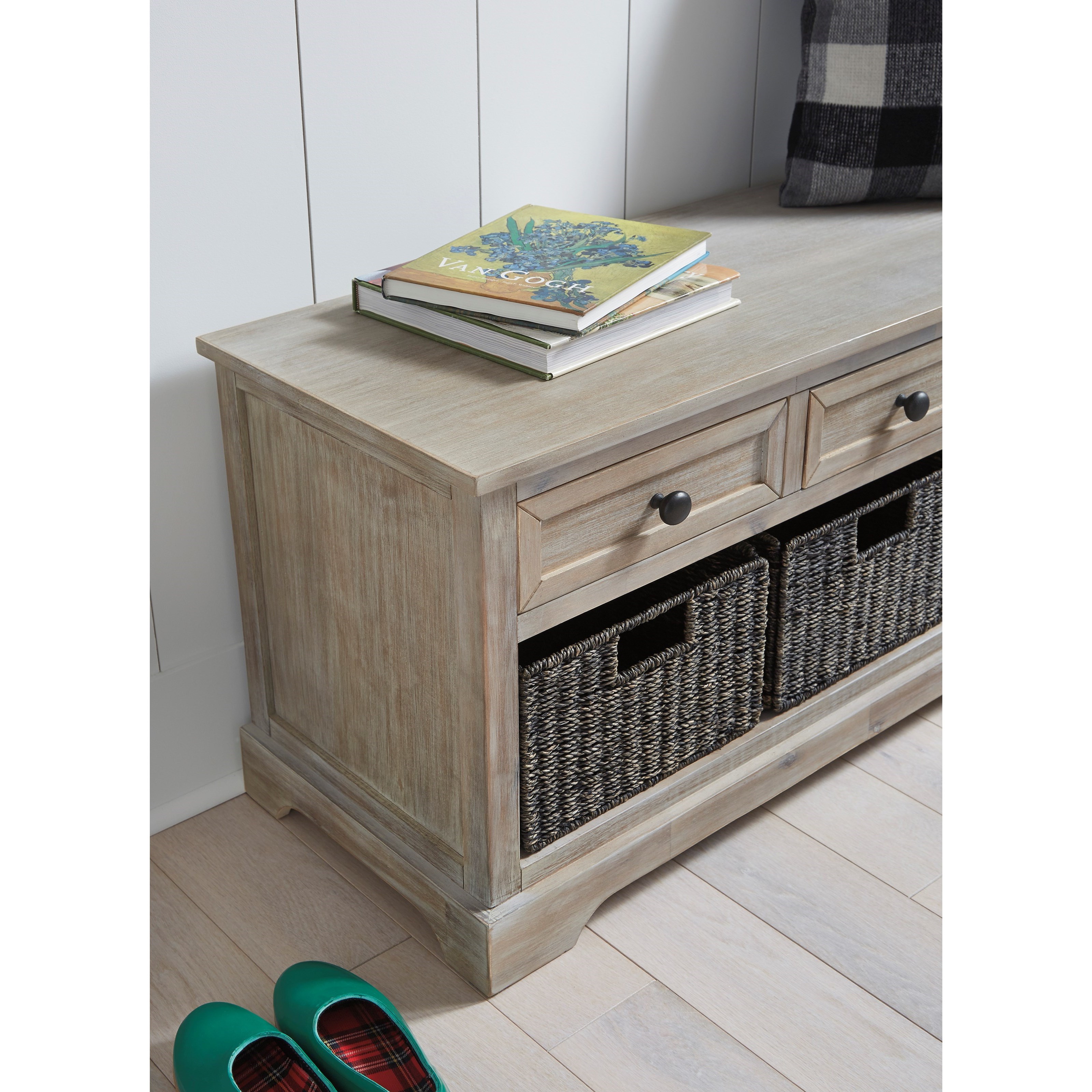 Signature Design By Ashley Oslember A3000198 Storage Bench With 3