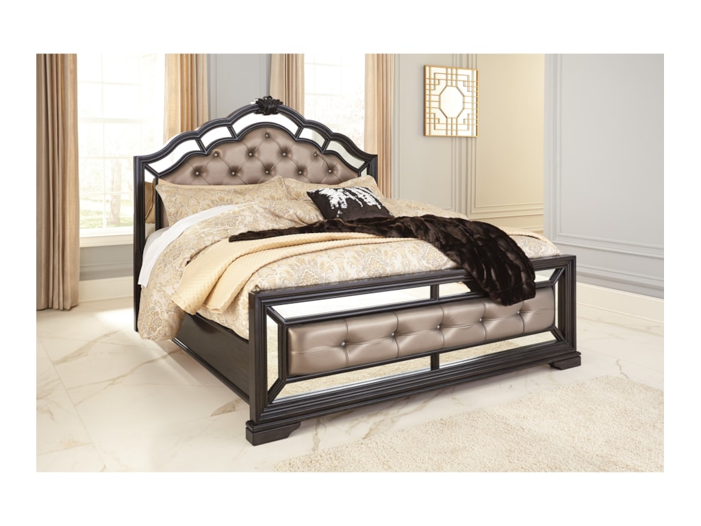 Signature Design by Ashley QuinshireCalifornia King Upholstered Panel Bed
