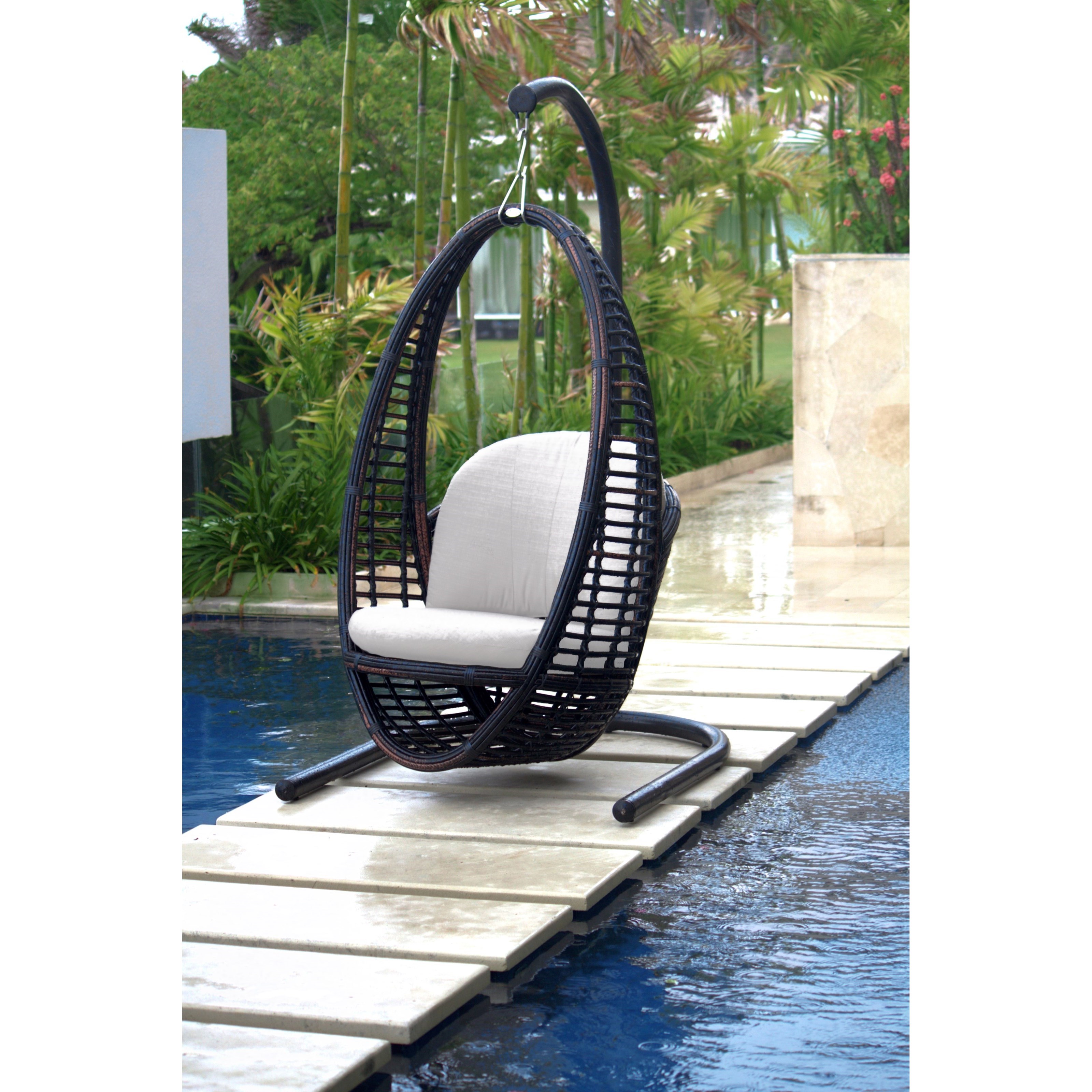outdoor hanging chair