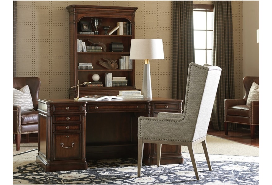 Sligh Richmond Hill Morgan Executive Desk With Faux Leather