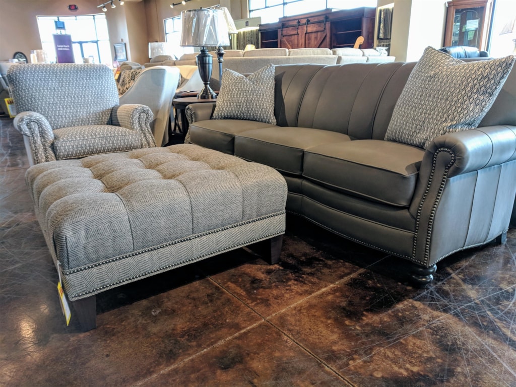 Smith Brothers 383Customizable Sofa