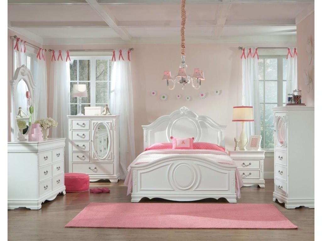 Standard Furniture Jessica Full 5 Piece Bedroom Group Royal Furniture Bedroom Groups