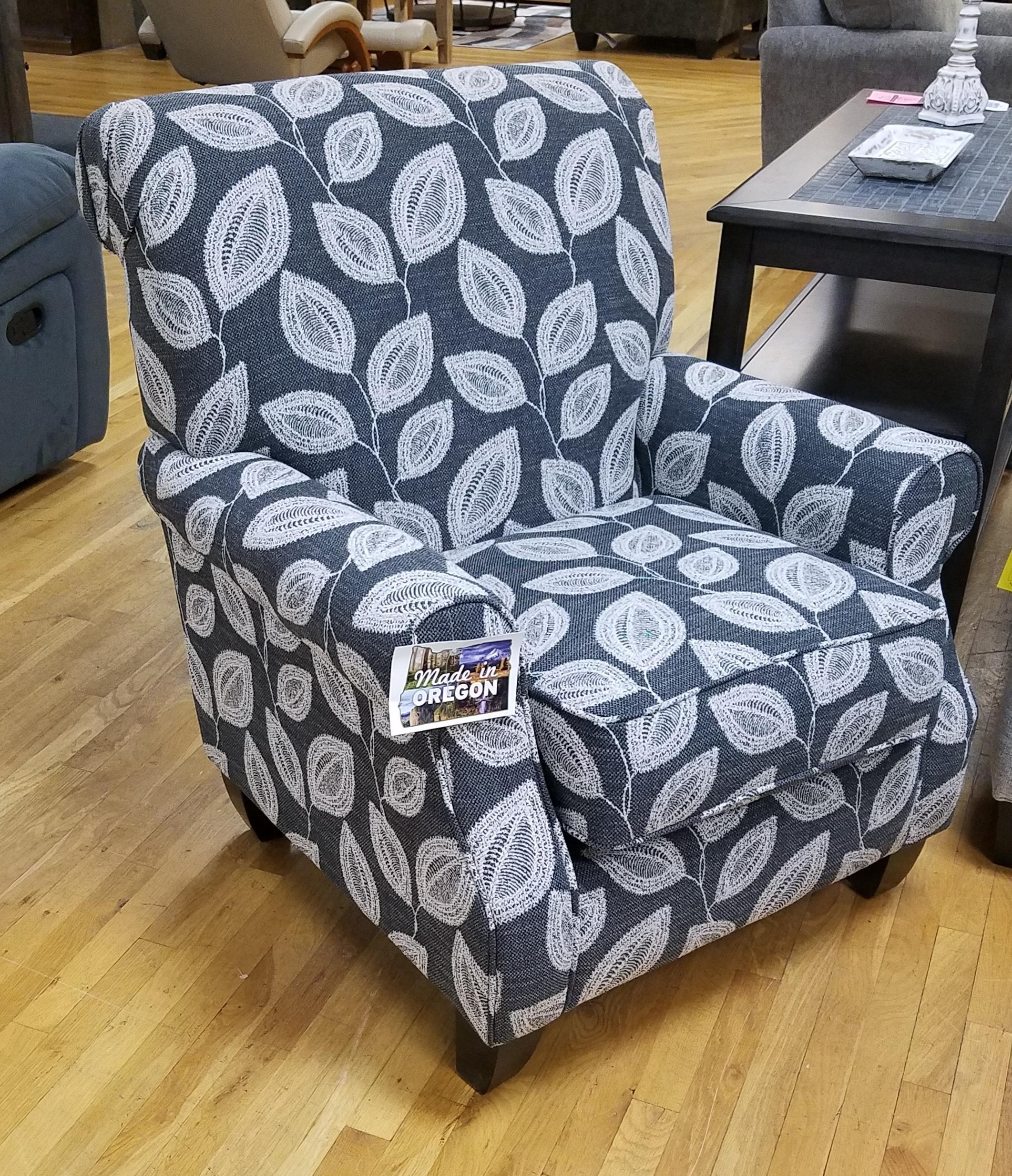 accent chairs with arms