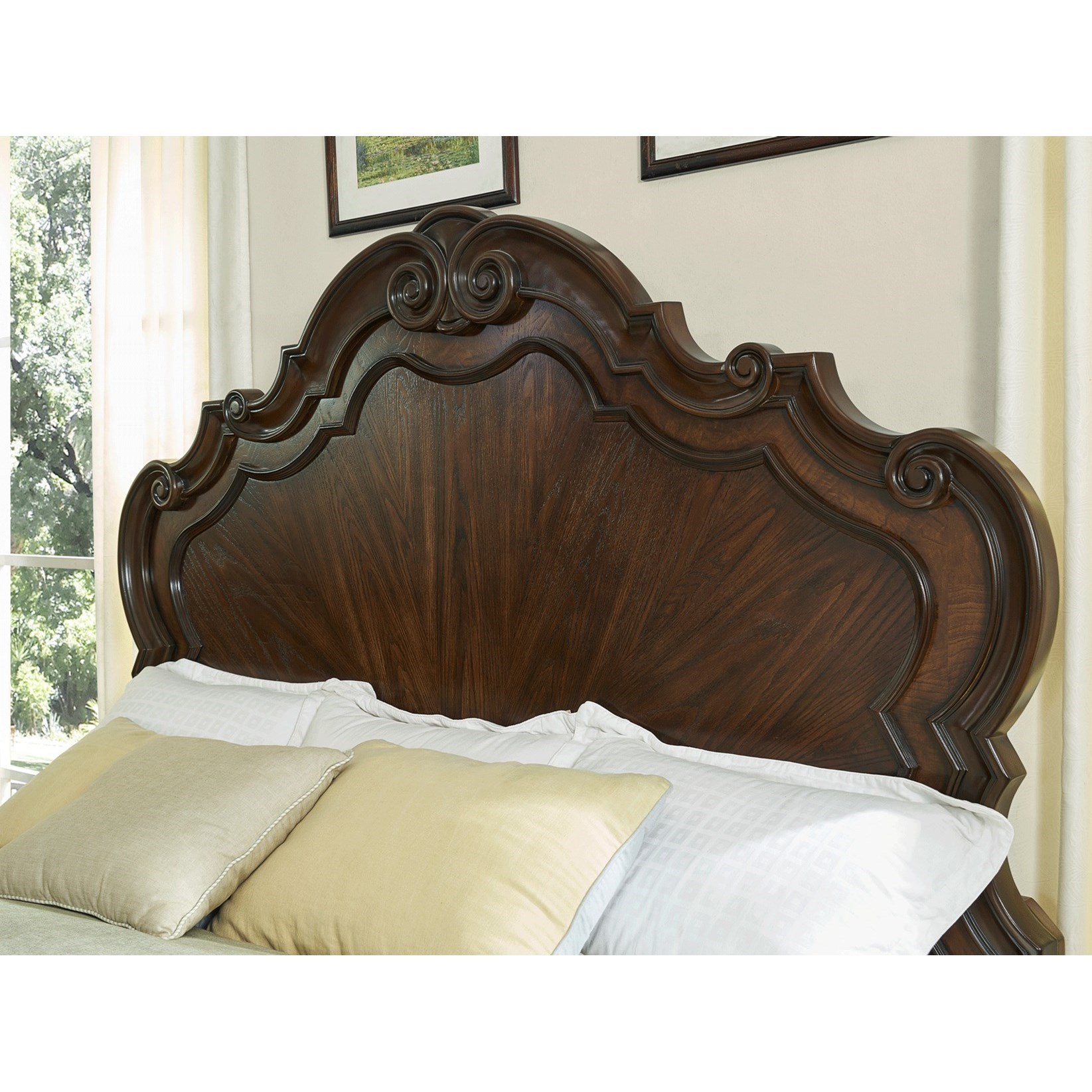 Steve Silver Royale King Bed With Cathedral Veneers And Scroll