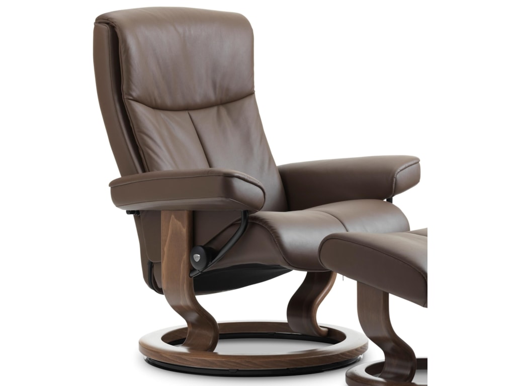 Stressless PeaceSmall Reclining Chair with Classic Base