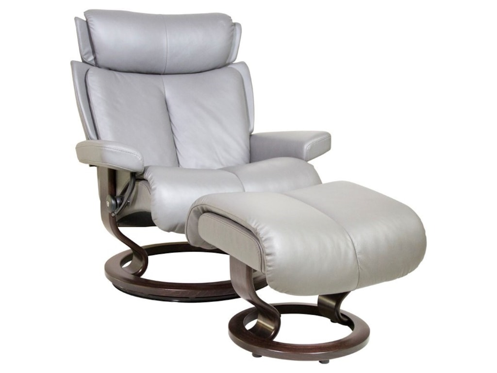 Stressless MagicLarge Chair & Ottoman with Classic Base