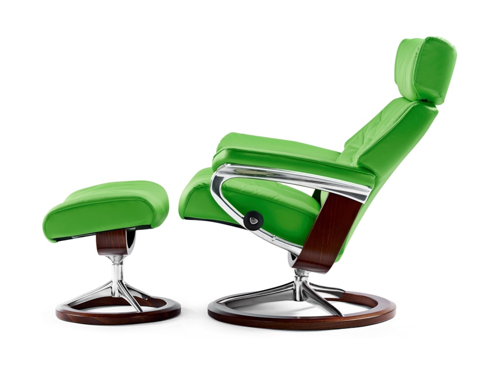 Stressless SkylineSmall Chair & Ottoman with Signature Base