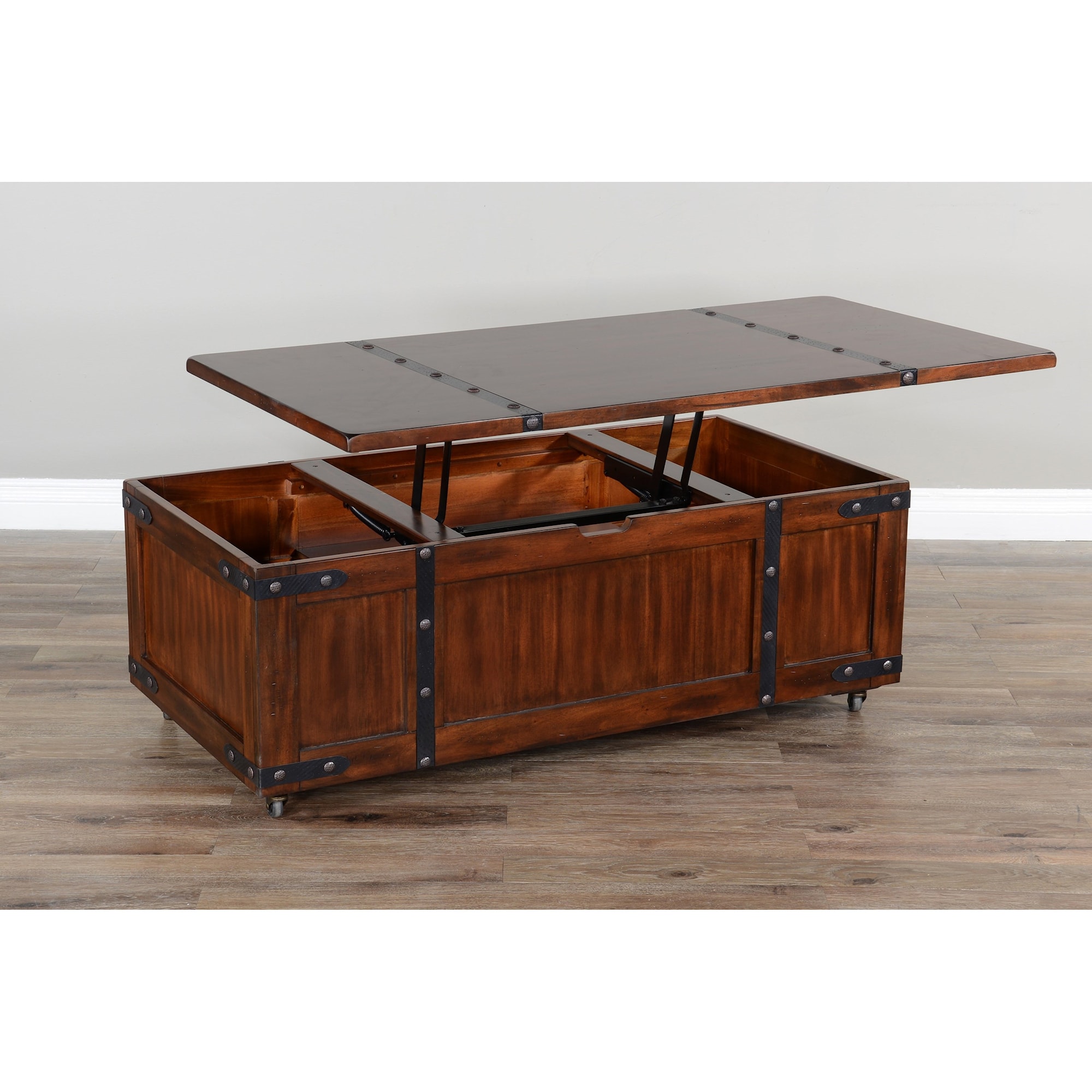 Sunny Designs Santa Fe 2 3166DC2-C Traditional Trunk Coffee Table with  Storage, Suburban Furniture