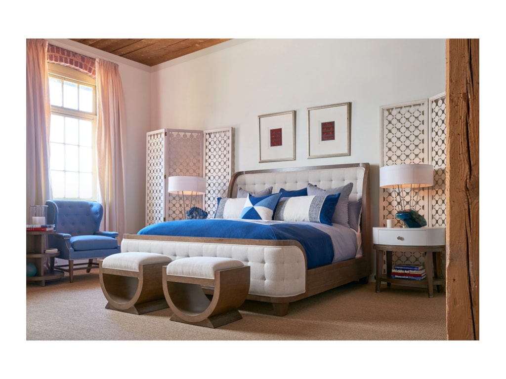 Thomasville® Anthony BarrattaLuna Upholstered Queen Bed