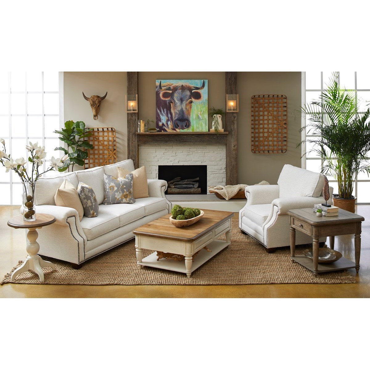 Trisha Yearwood Home Collection By Klaussner Nashville Tootsie S Cocktail Table With Casters And Sliding Top Johnny Janosik Cocktail Coffee Tables