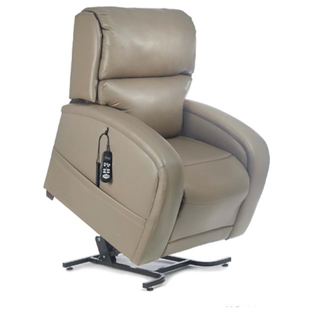 Ultracomfort Stellarcomfort Uc798 Lift Recliner With Rounded Track Arms Pilgrim Furniture City Lift Chairs