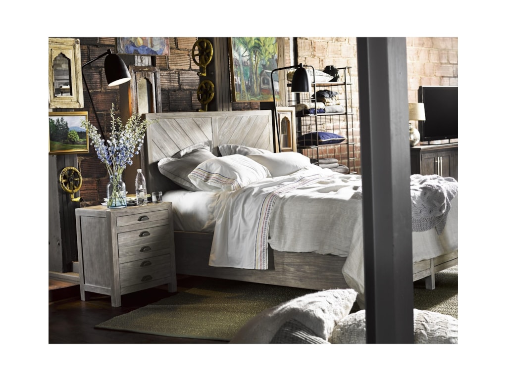 Universal CuratedBiscayne Queen Bed