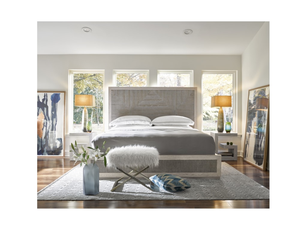 Universal ModernBrinkley Queen Bed