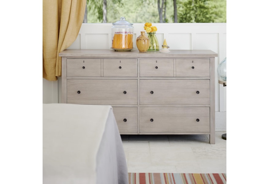 Universal Spaces 877040 Dorian 6 Drawer Dresser With Key Hole
