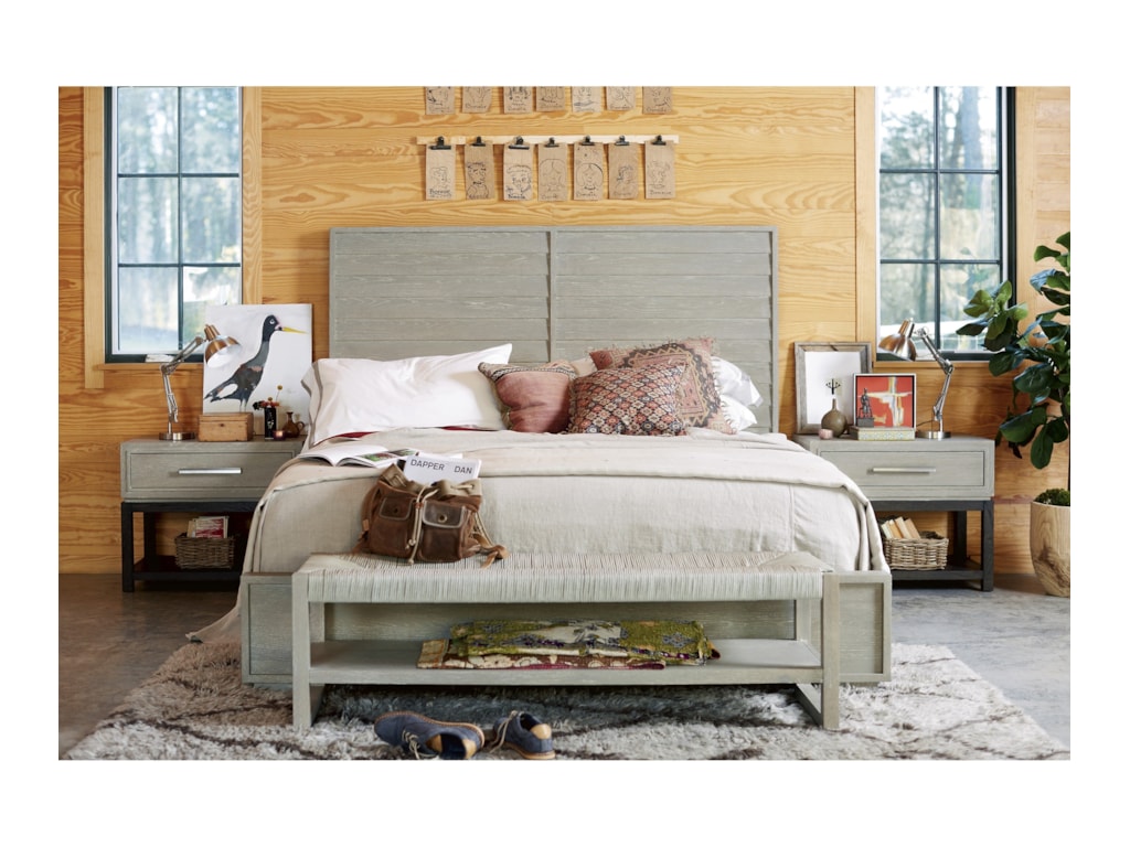Universal ZephyrQueen Bed