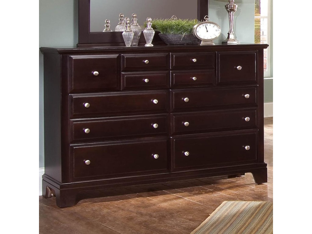 Vaughan Bassett Hamilton/Franklin7 Drawer Dresser Chest