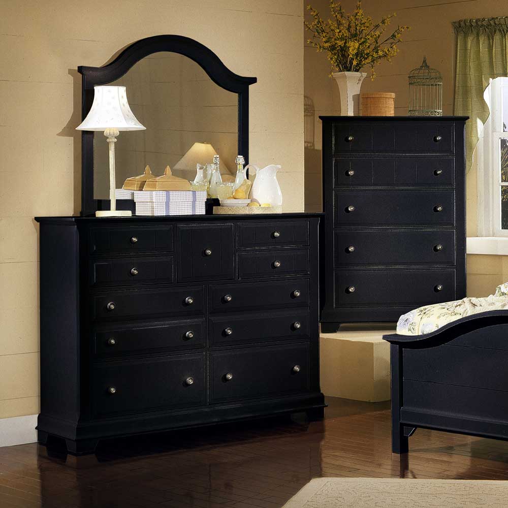 Vaughan Bassett Cottage Triple Dresser Olinde S Furniture Dressers