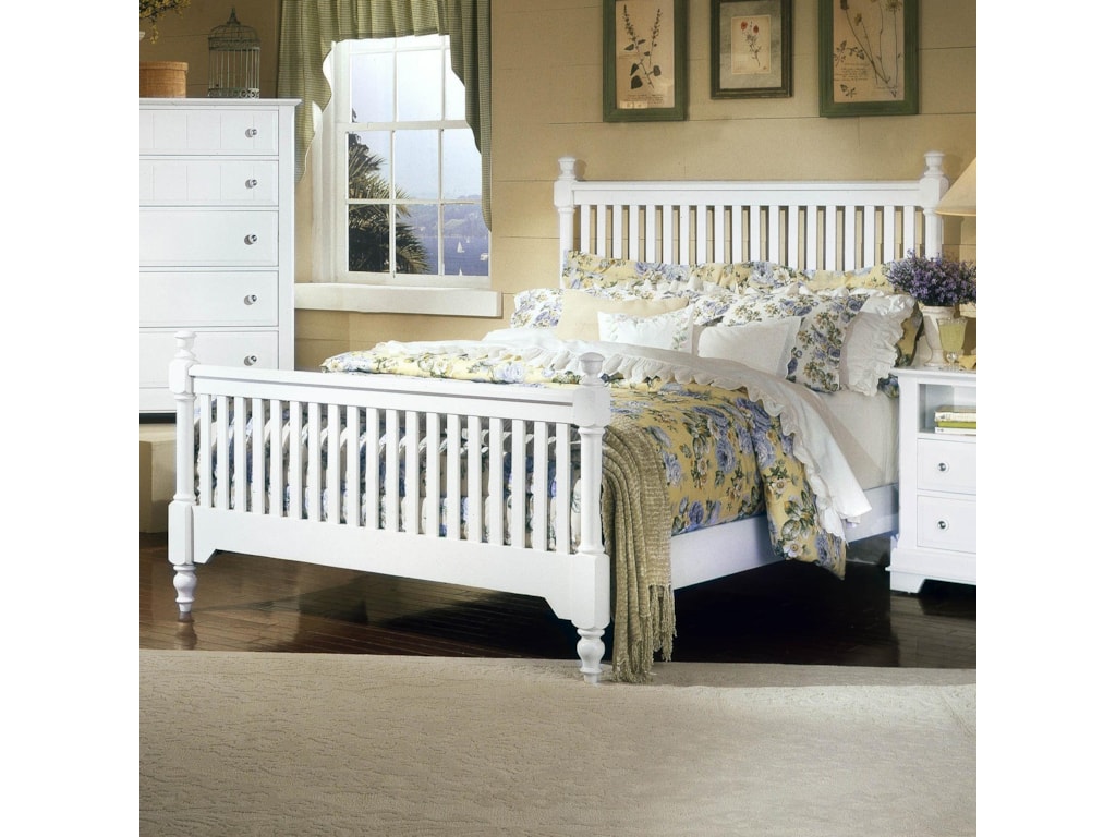 Vaughan Bassett CottageQueen Slat Poster Bed