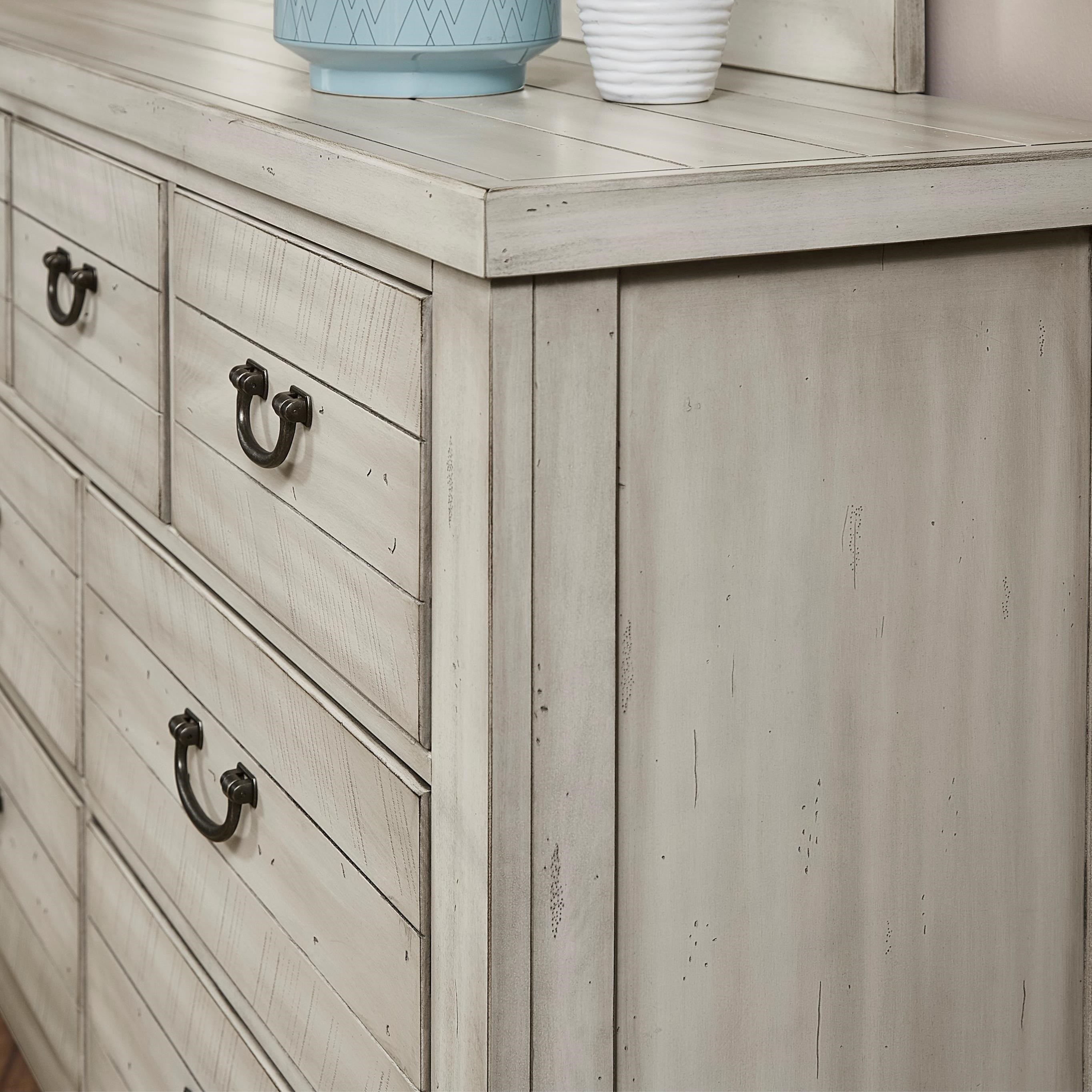 Vaughan Bassett Urban Crossings 704 002 Casual 7 Drawer Dresser