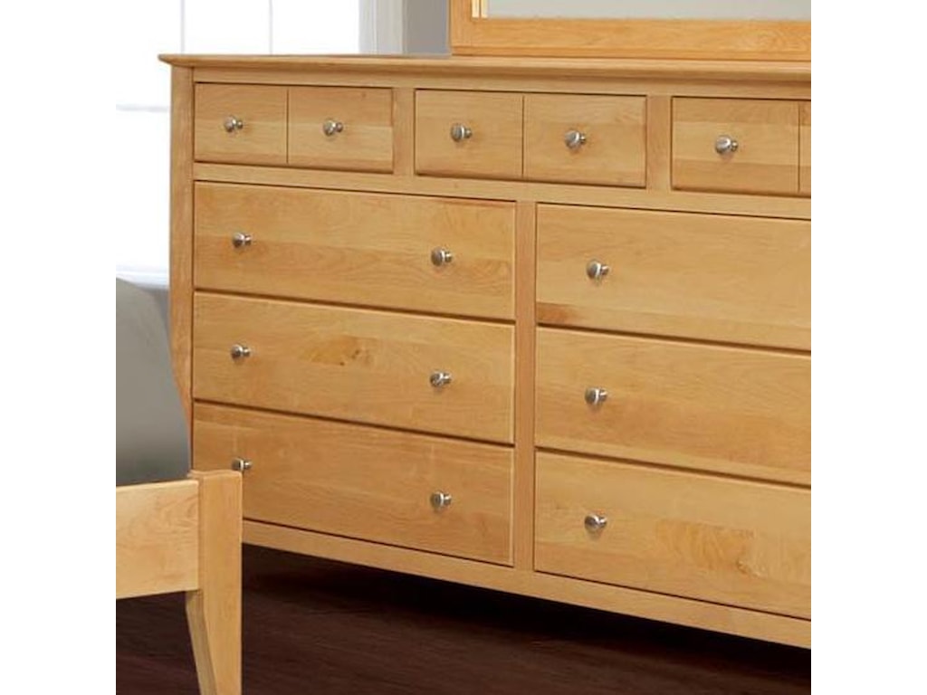 Witmer Furniture Stratford9-Drawer Dresser