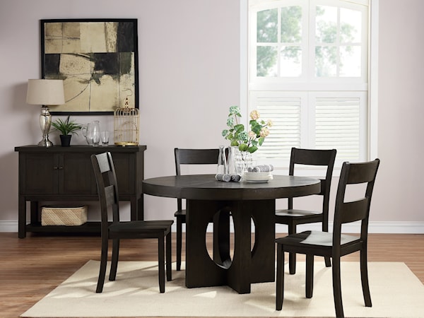 Casual Dining Room Group