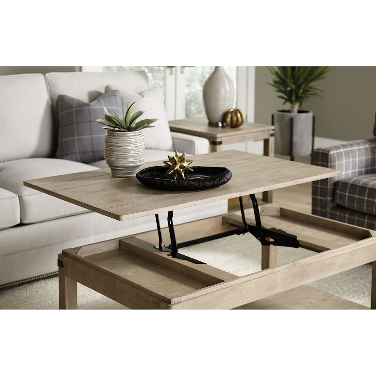 Alexvale Marin Rectangular Lift-Top Cocktail Table