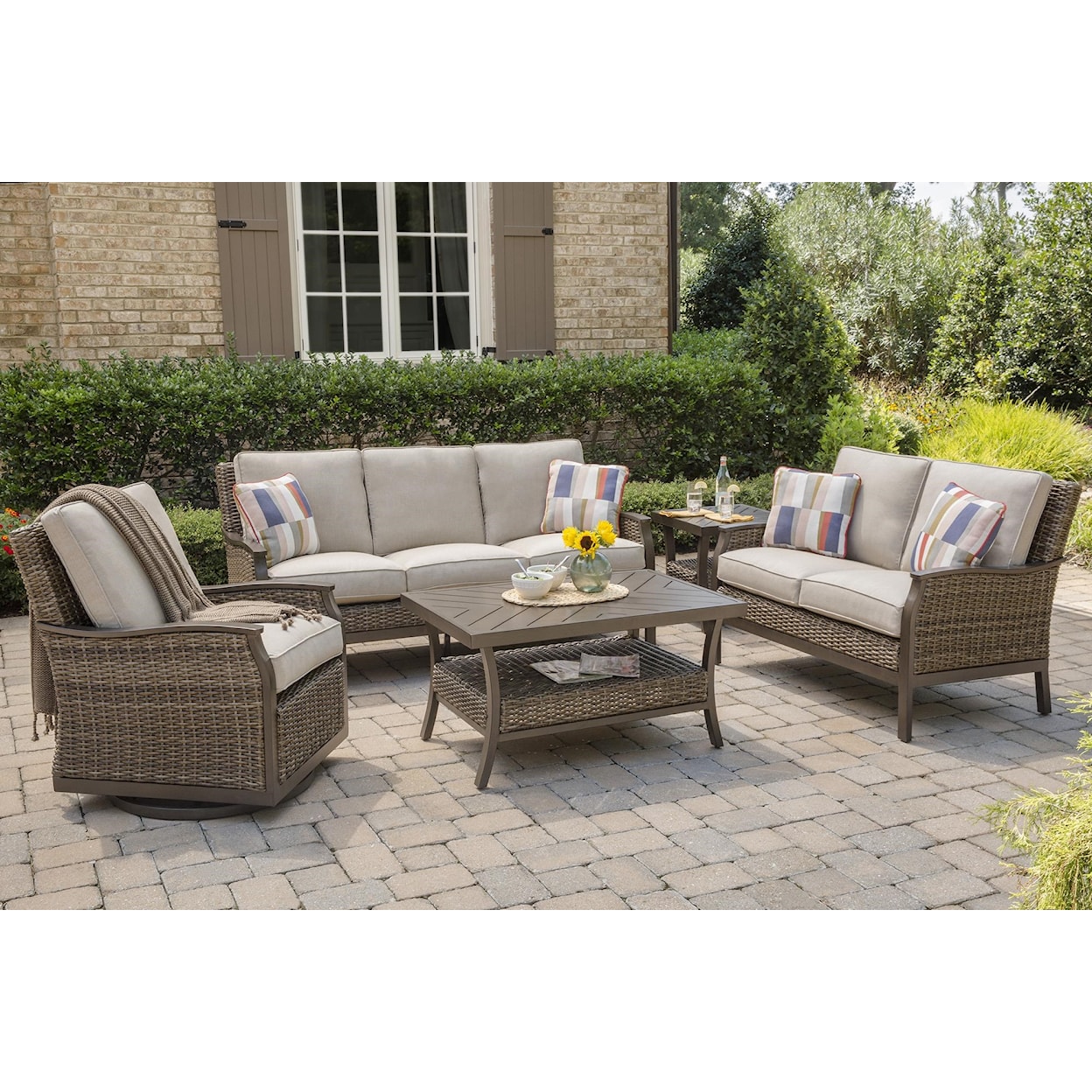 Alfresco Wyndham Outdoor Sofa