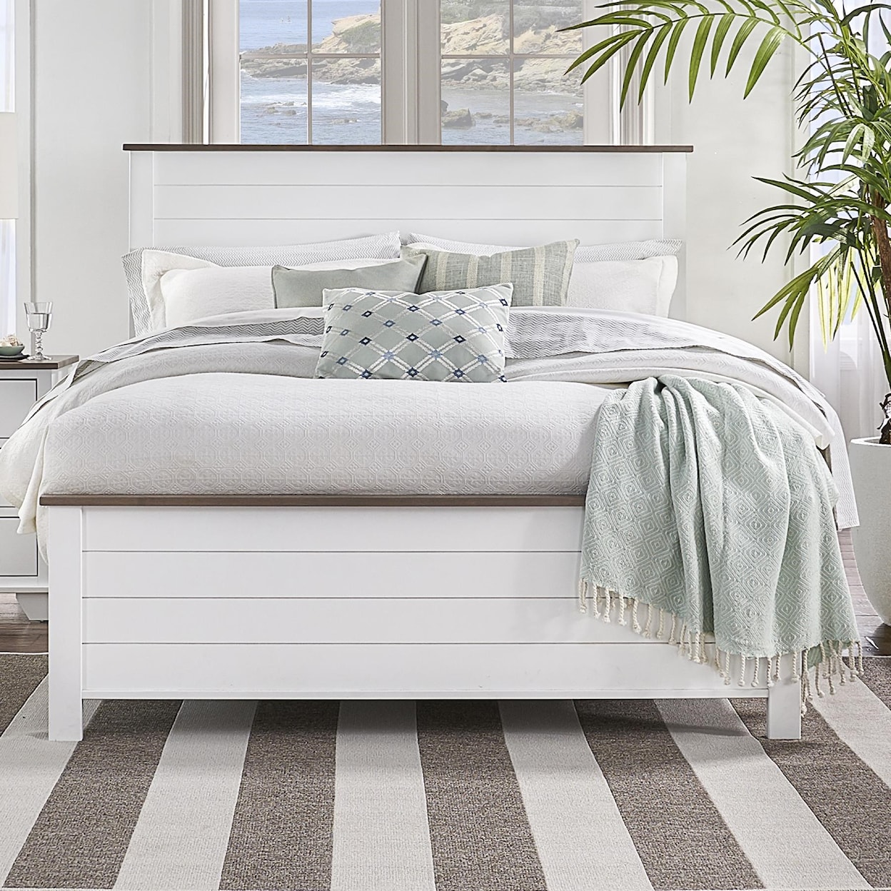 Archbold Furniture Portland King Panel Shiplap Bed