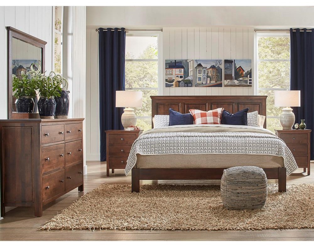 Archbold Furniture Heritage King Raised Panel Bed