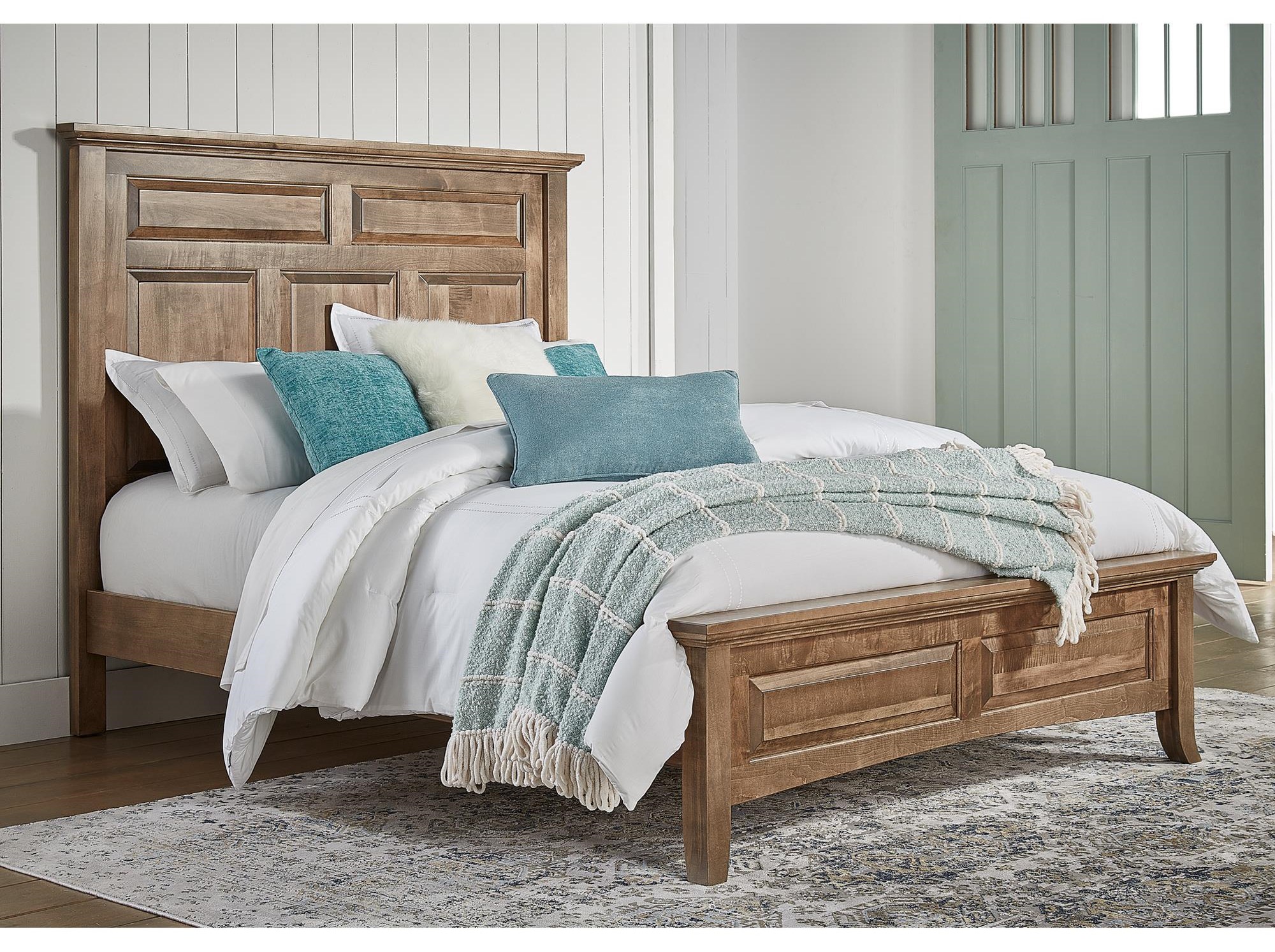 Archbold Furniture Provence Maple Collection King Panel Bed