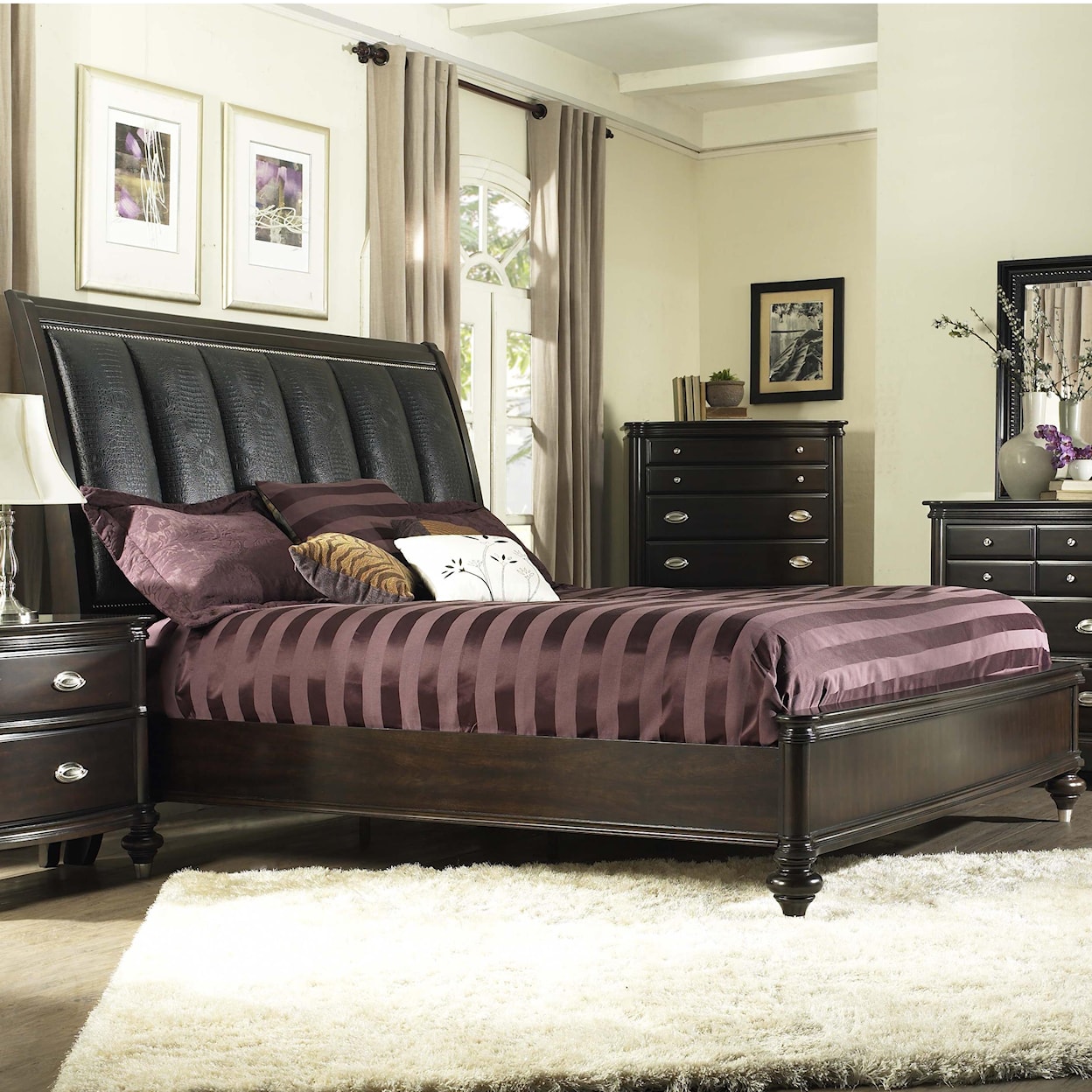 Avalon Furniture Dundee Place King Panel Bed