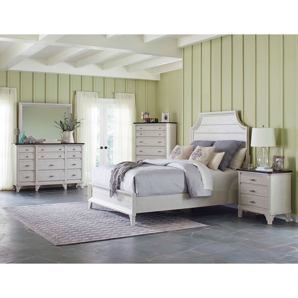 Avalon Furniture Mystic Cay Queen Bedroom Group