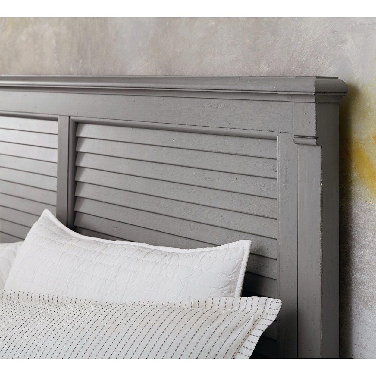 Bassett Shoreline King Louvered Bed