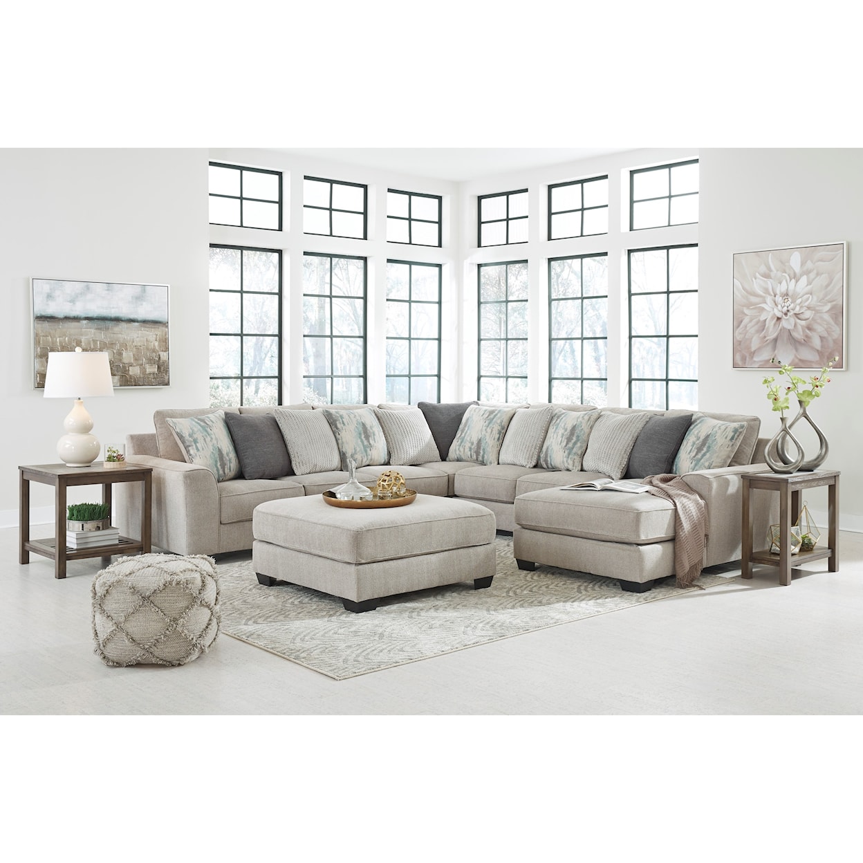 Benchcraft Ardsley 5pc Sectional and ottoman