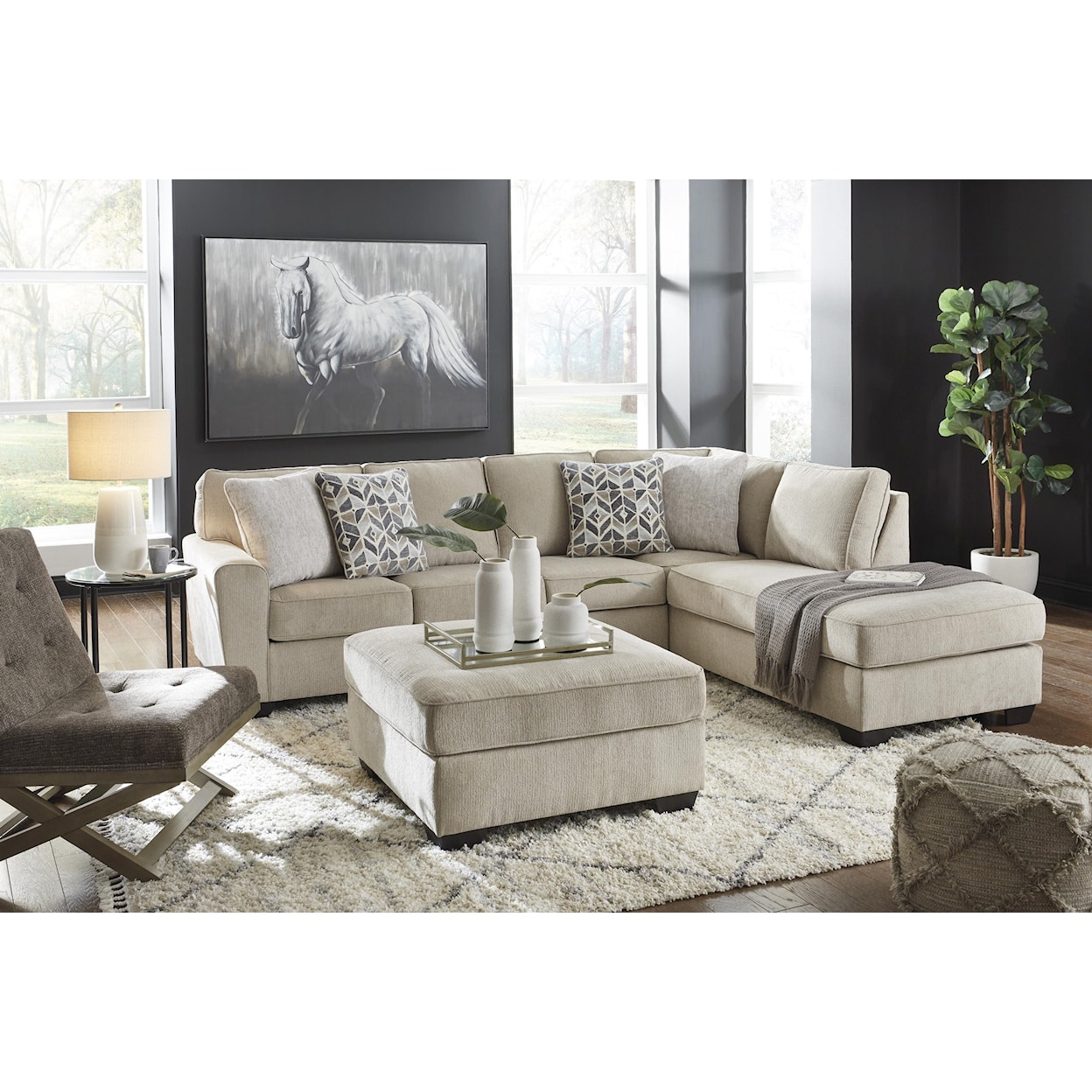 Benchcraft 49501 Sectional with Chaise