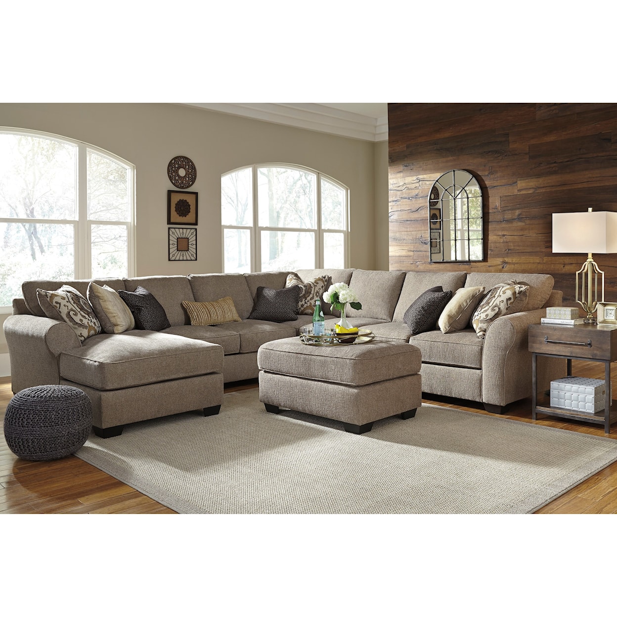 Benchcraft by Ashley Pantomine 5-Piece Sectional with Ottoman