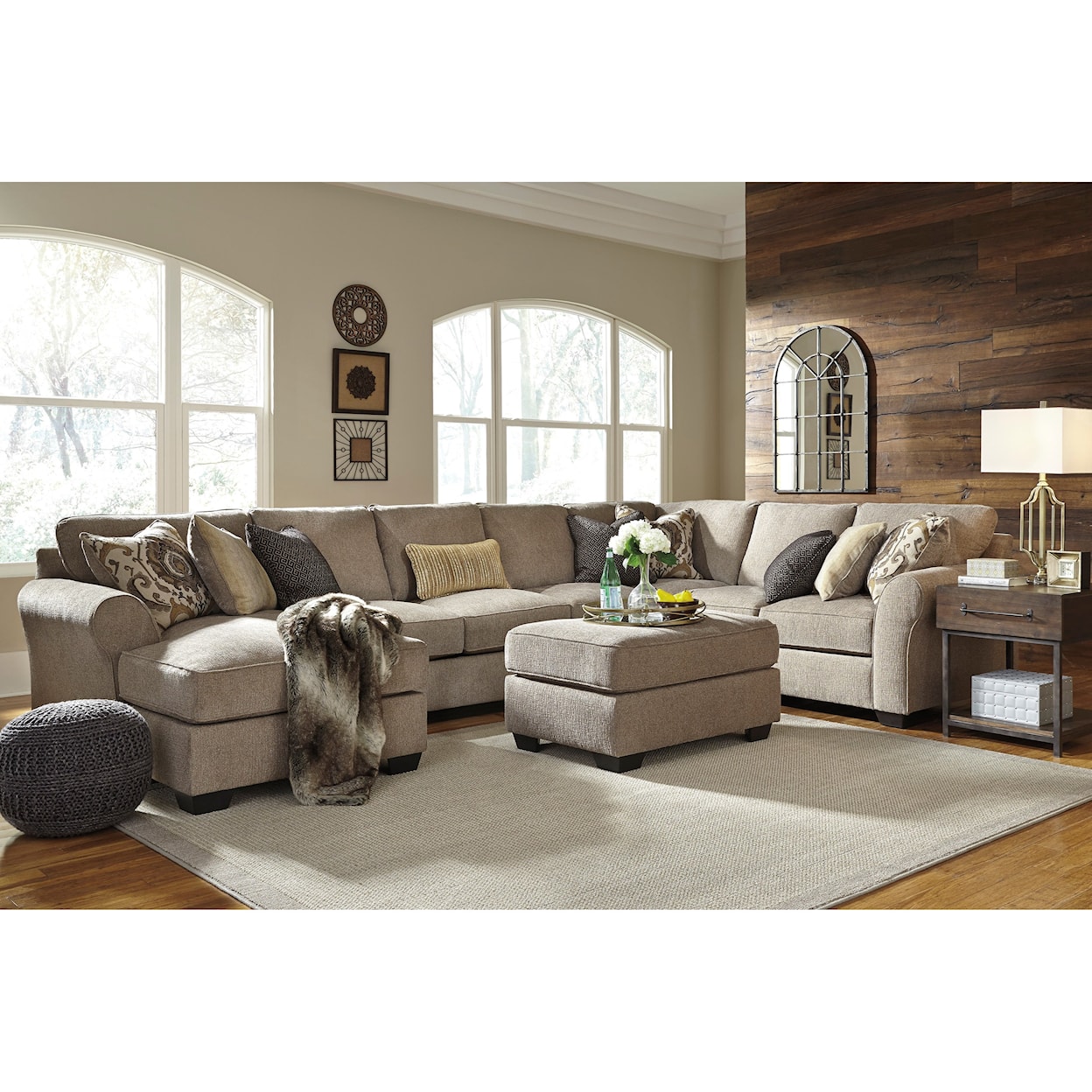 Benchcraft by Ashley Pantomine 4-Piece Sectional with Ottoman