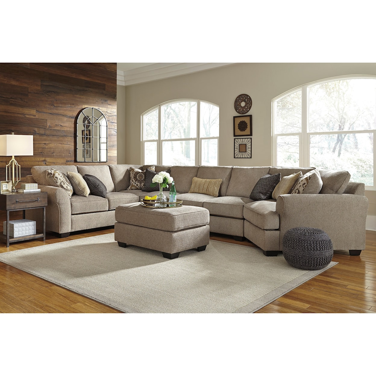 Benchcraft Pantomine 4-Piece Sectional with Ottoman