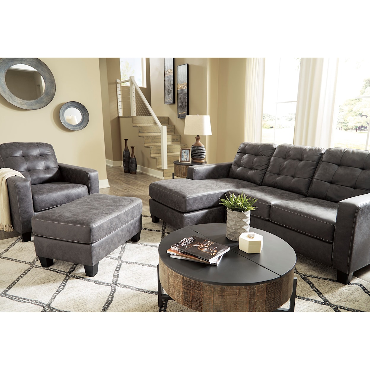 Ashley Furniture Benchcraft Venaldi Stationary Living Room Group