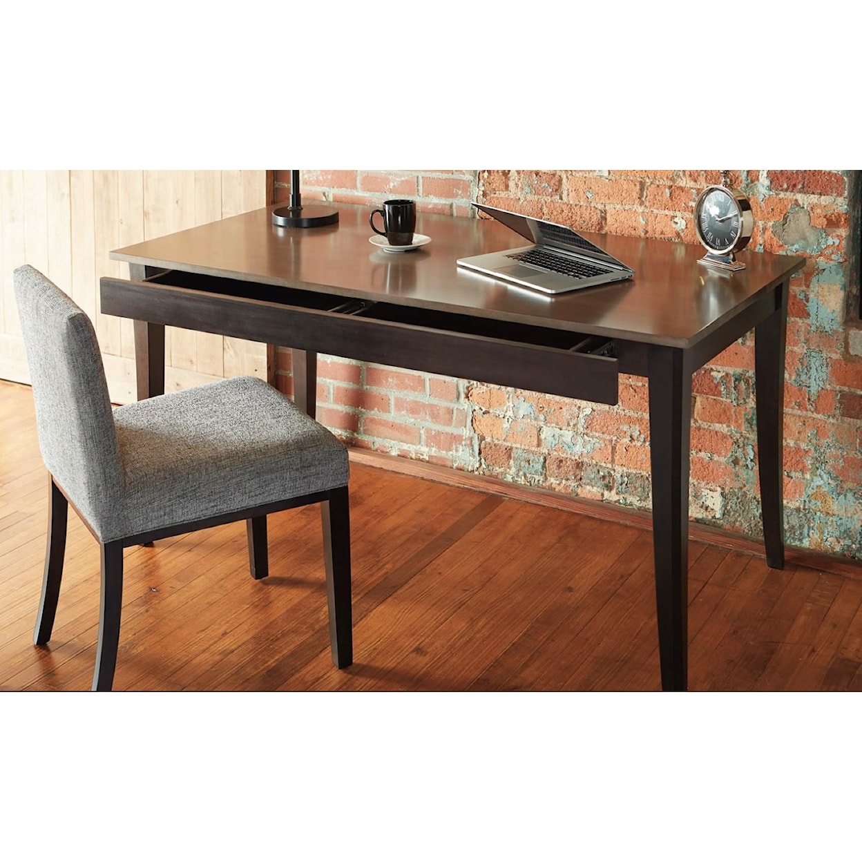 Bermex Daley Daley Desk and Chair