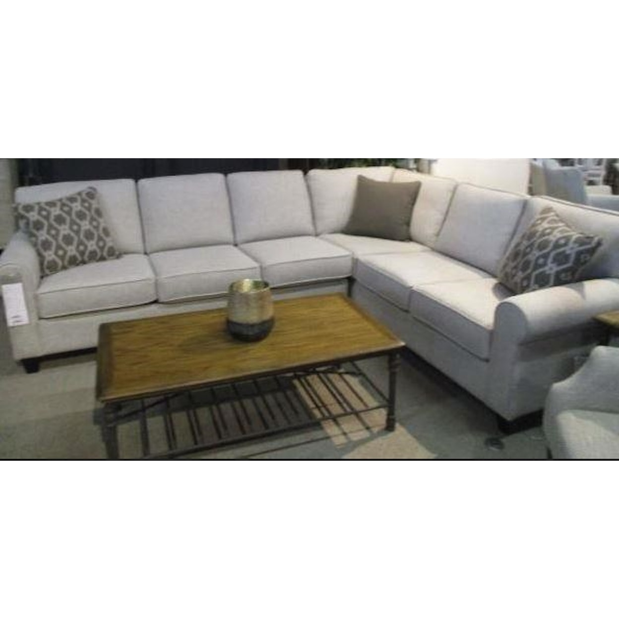 Brentwood Classics 2844 2 Piece Sectional