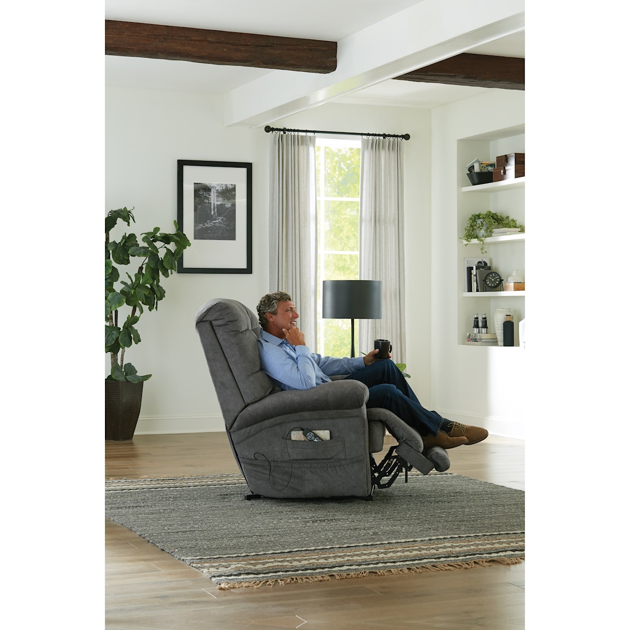 Catnapper Longevity Power Lift Lay Flat Recliner w/ Zero Gravity