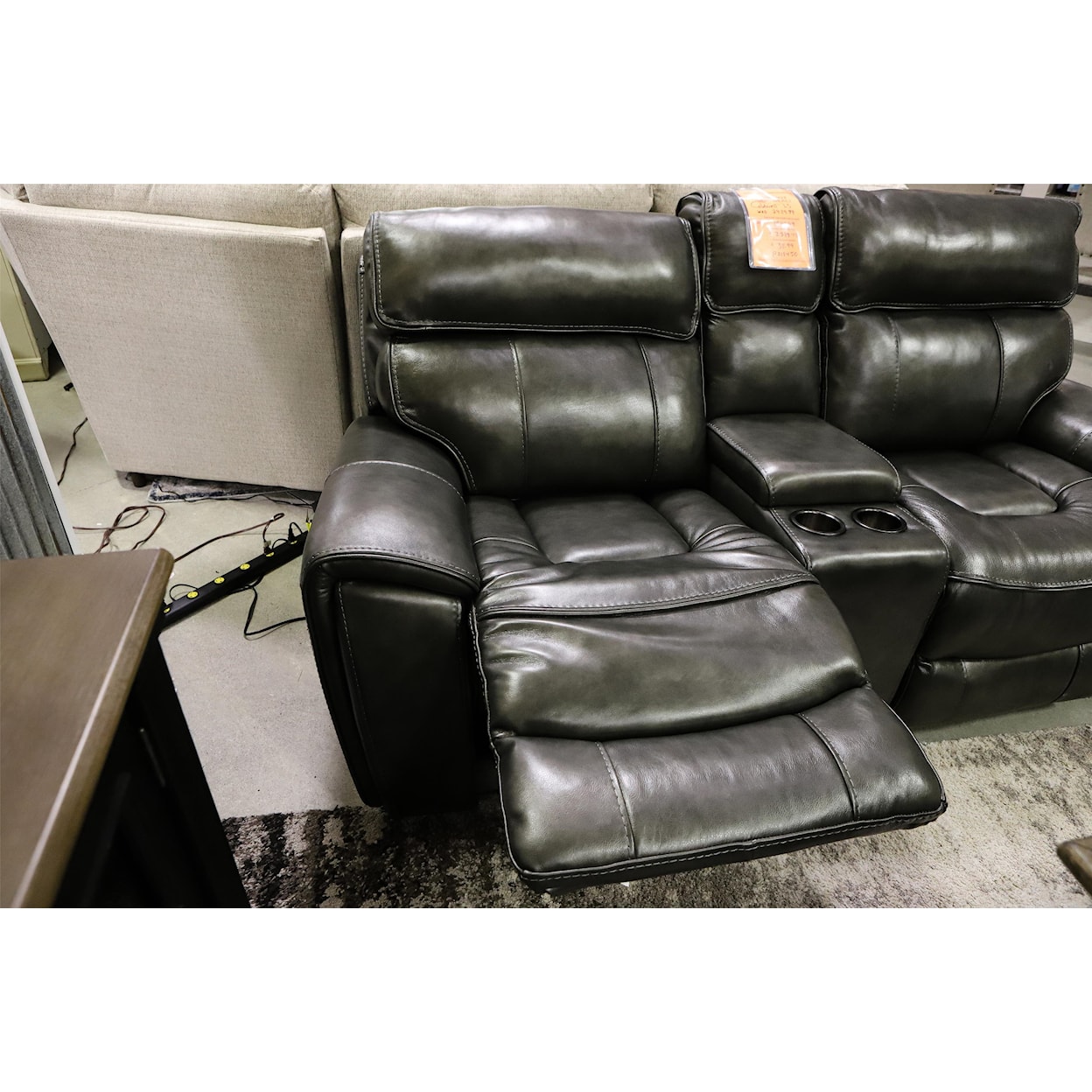 VFM Signature Caldwell Reclining Loveseat