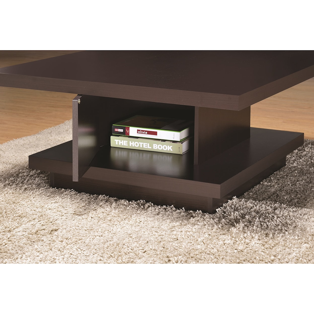 Michael Alan CSR Select 70516 Coffee Table