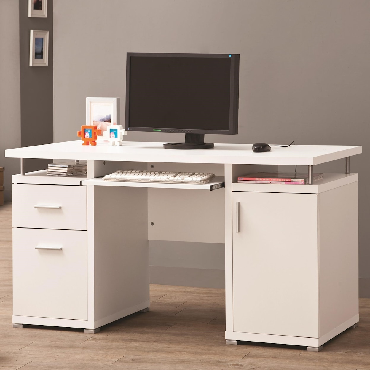 Michael Alan CSR Select  - Computer Desk