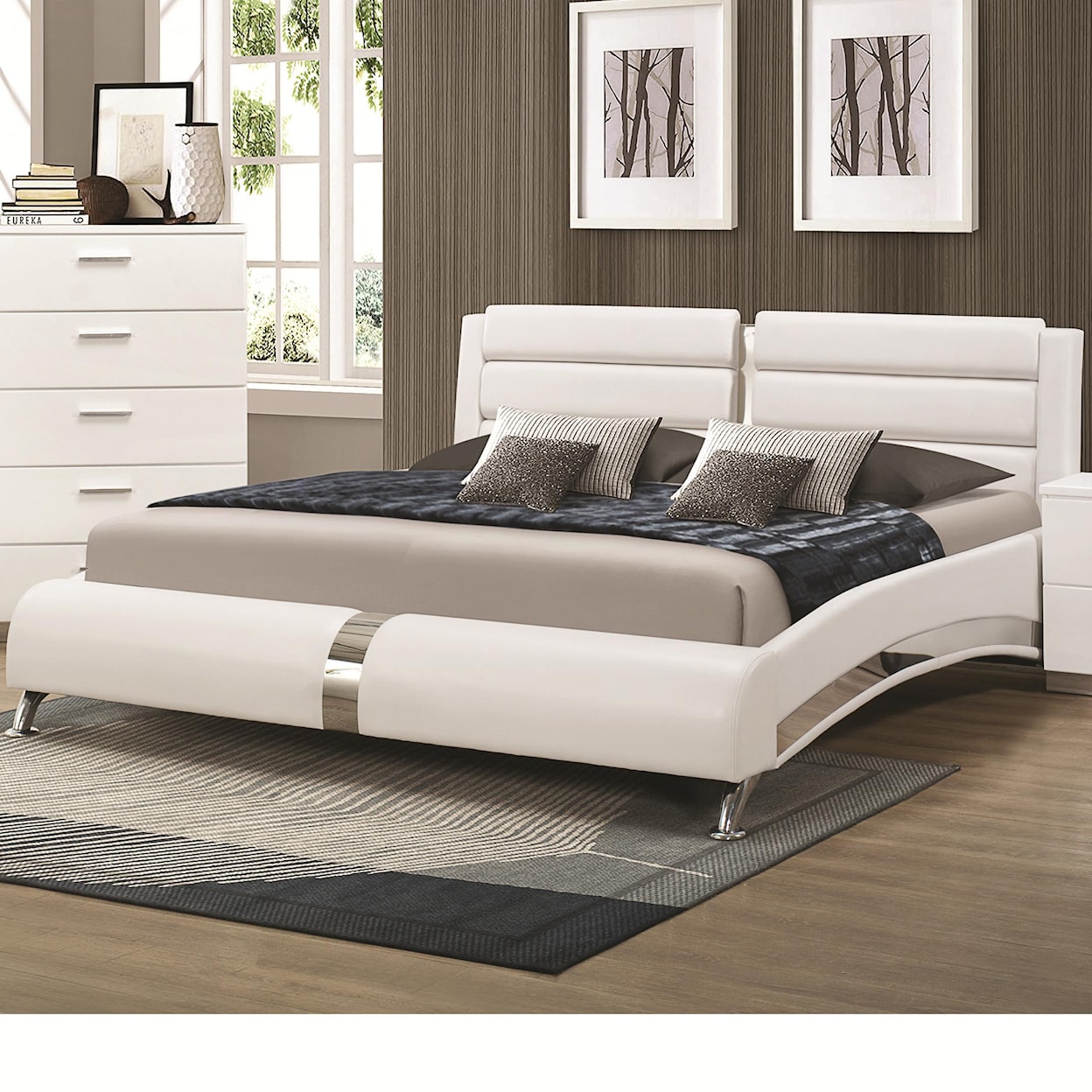 Coaster Felicity Queen Bed